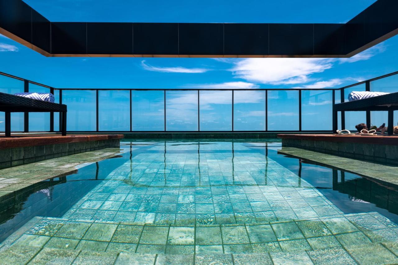 Ba'Ra Hotel João Pessoa Exterior foto The rooftop pool at the hotel